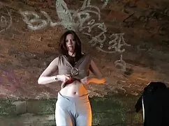 A fickó pornó videó  ...