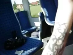 Egy felnőtt férfi te ...